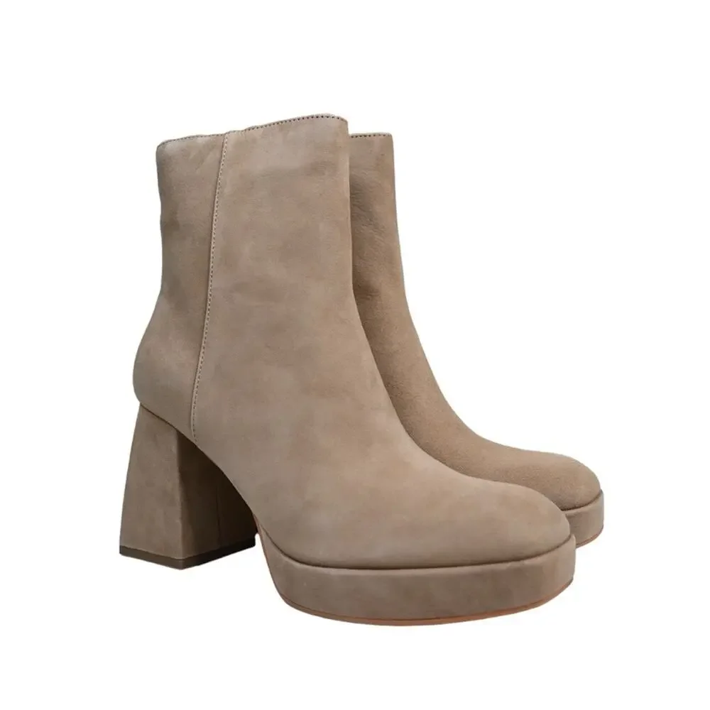 Dolce Vita Womens 9.5 Ulyses Suede Platform Bootie in Mushroom Tan NEW